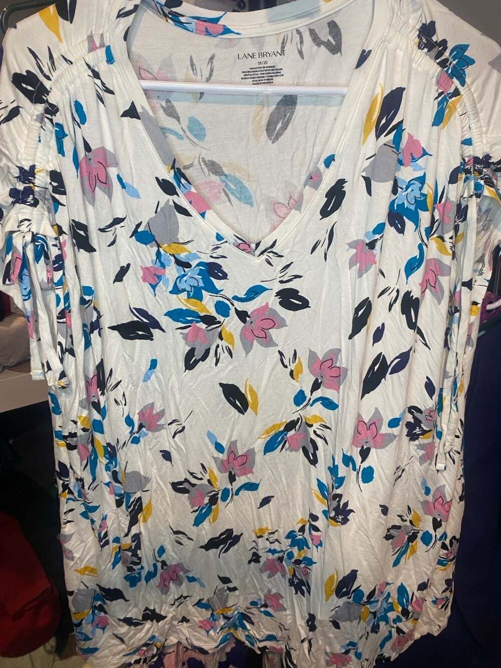 Lane Bryant White Multi-Color Floral V-Neck Ruched Short Sleeve Top Size 18/20